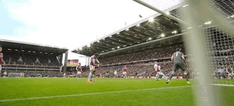 1667777938762077841.gif cluo.gif